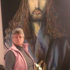 Meet your Posher, Lorraine